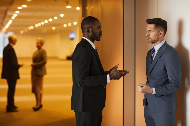 Stop Collecting Contacts: The Architecture of a Network That Actually Builds Your Business